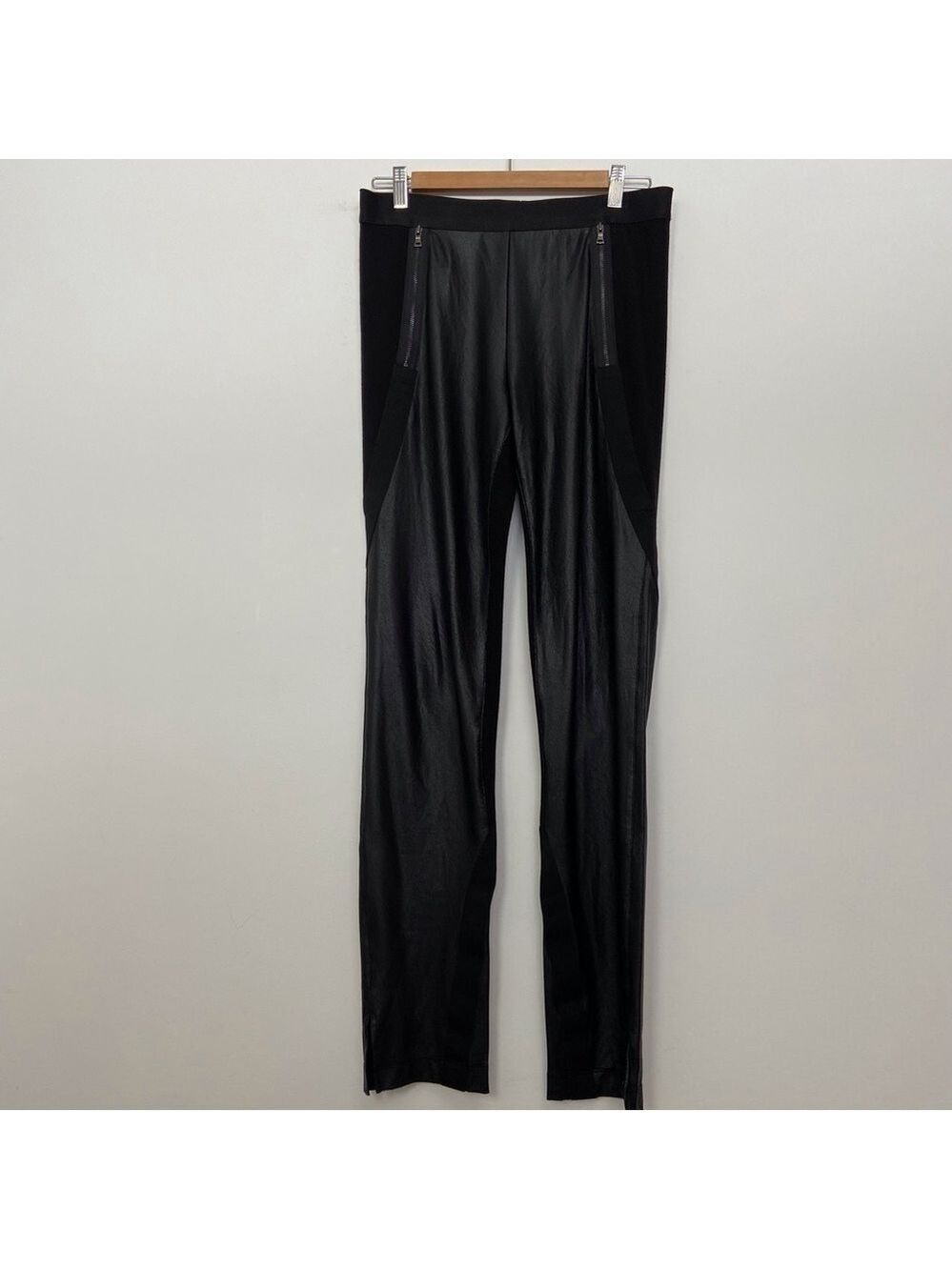 BCBGMAXAZRIA fblack faux Leather skinny pants in medium dark Academia stretchy